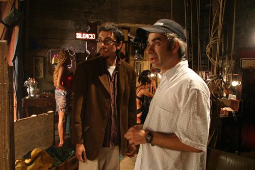 El Rey de los Huevones